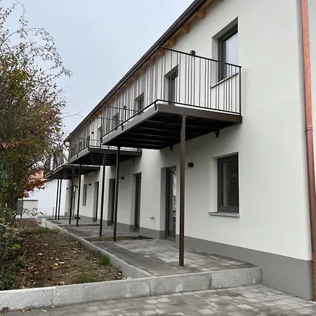 Apartment-wohnungen *